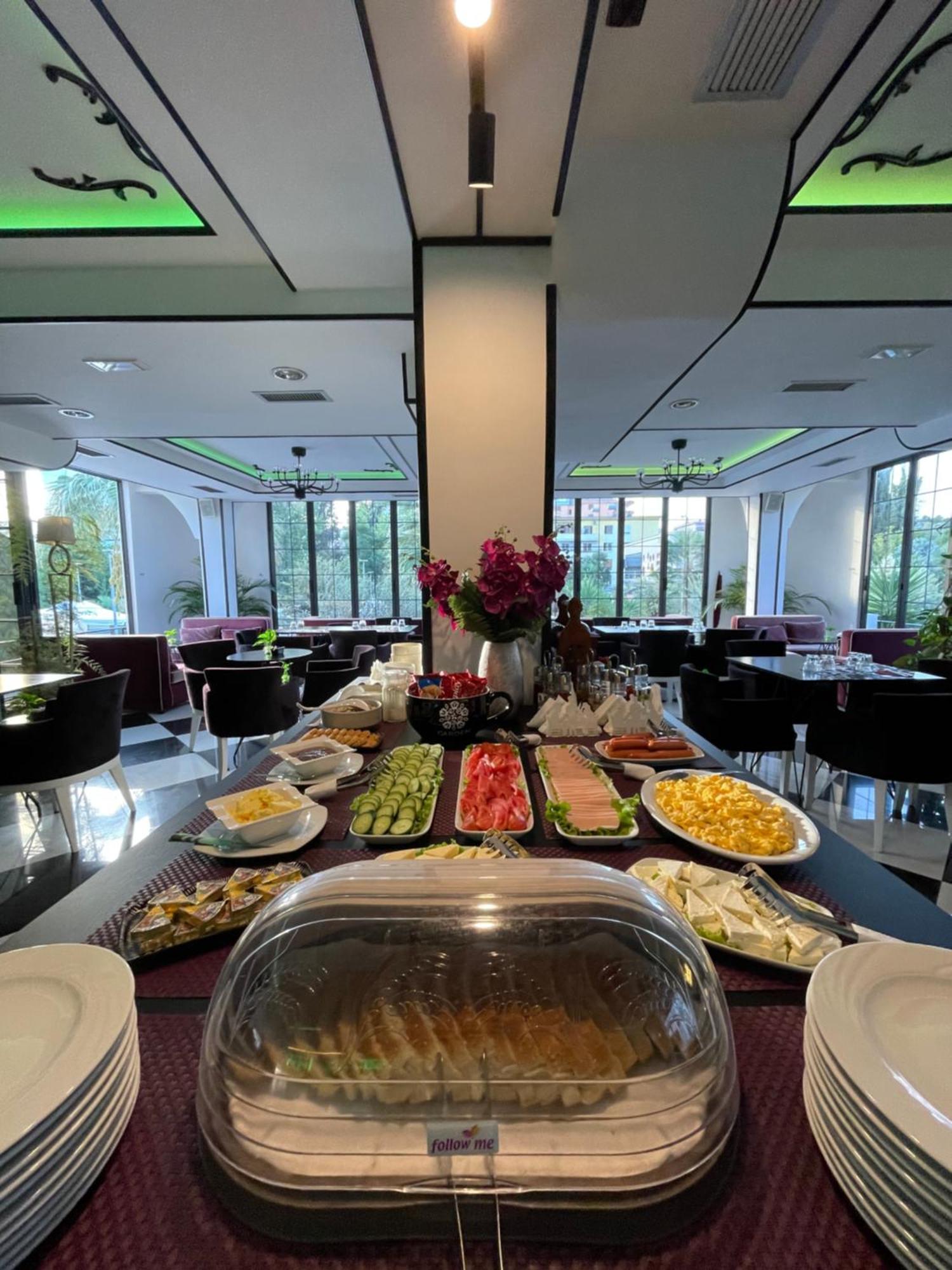 Garden Boutique Hotel Elbasan Eksteriør billede