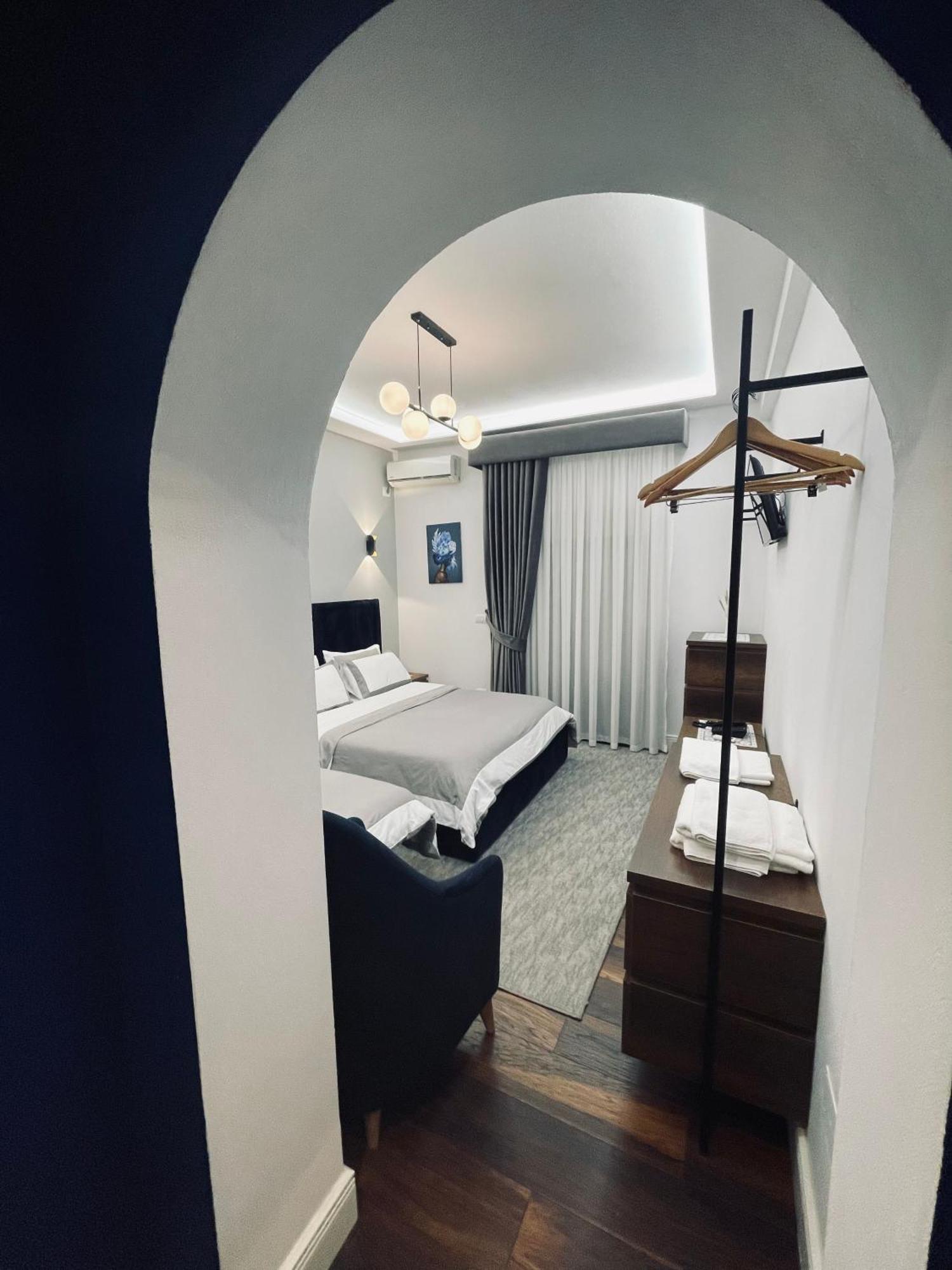 Garden Boutique Hotel Elbasan Eksteriør billede