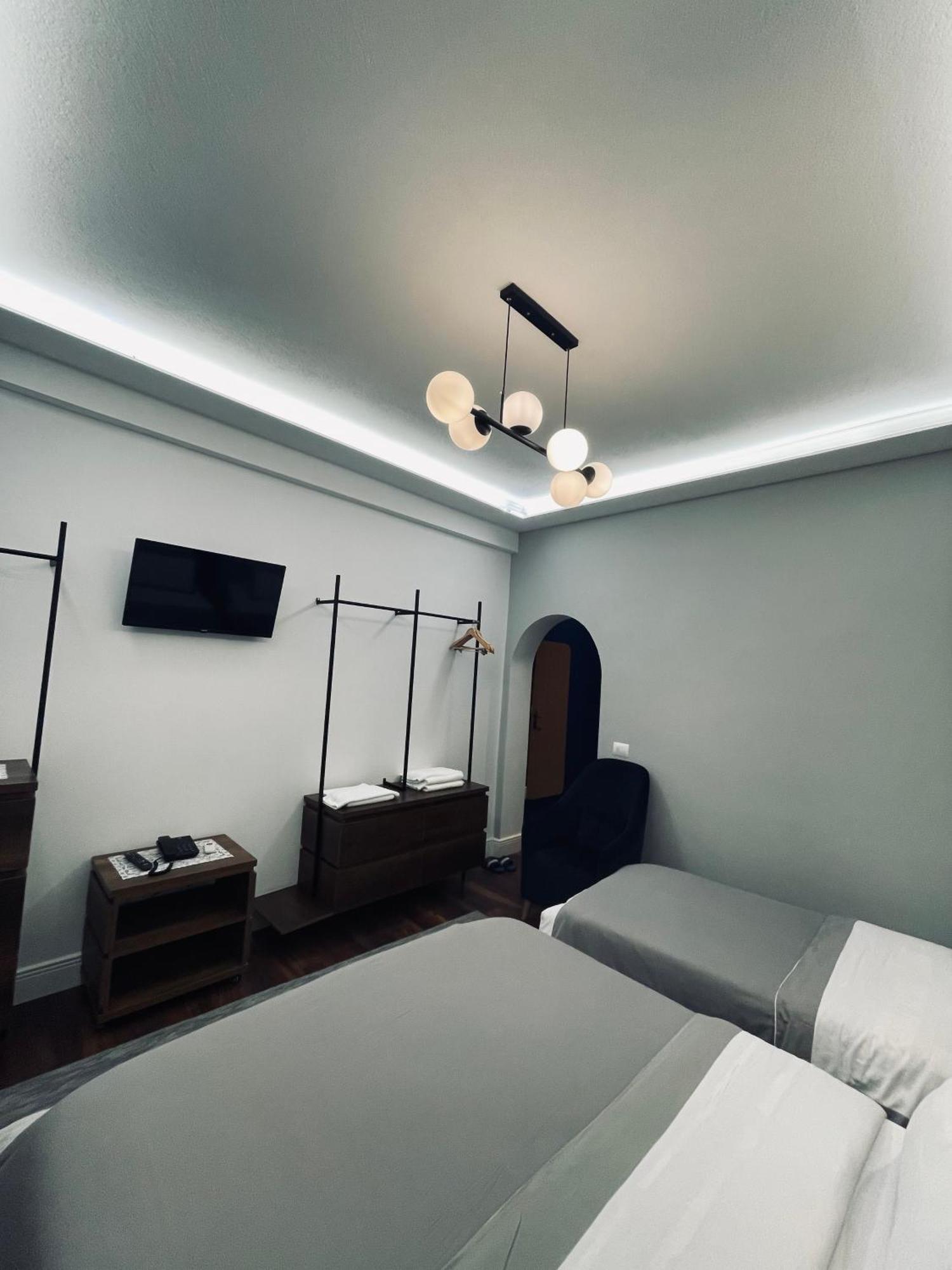 Garden Boutique Hotel Elbasan Eksteriør billede