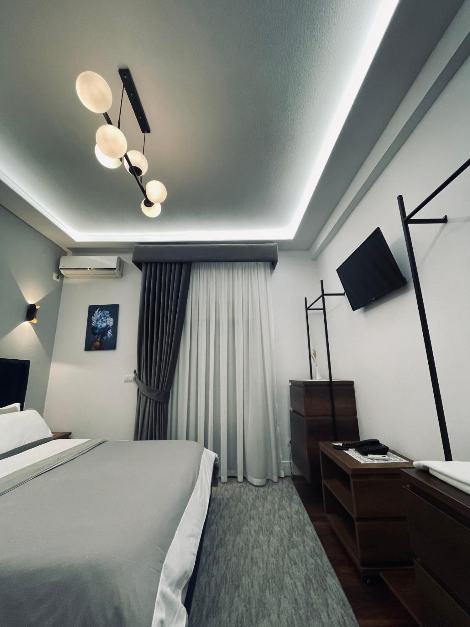 Garden Boutique Hotel Elbasan Eksteriør billede